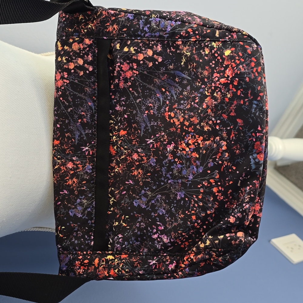 Lululemon Black Multicolor Crossbody Bag - Picture 2 of 7